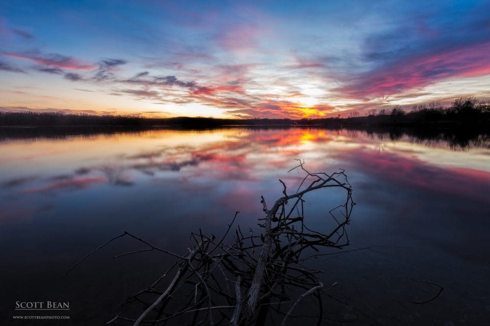 Sunset at the River Ponds area of Tuttle Creek Lake